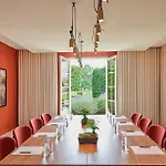 Chateau Grand Barrail 5*