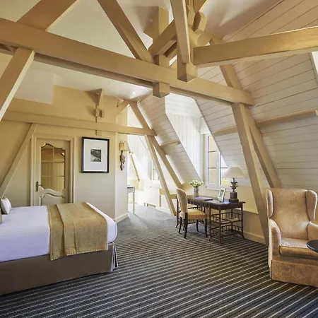 Château Grand Barrail Hotel