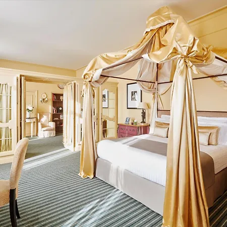 Chateau Grand Barrail Hotel 5*