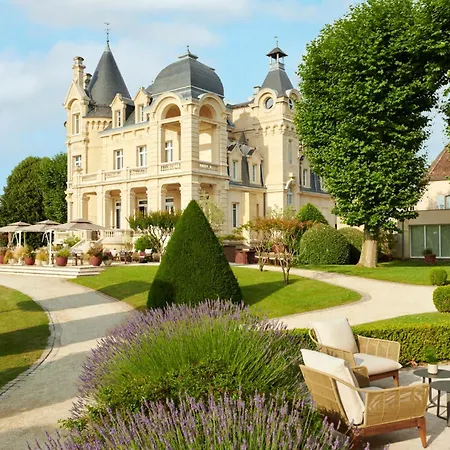 Château Grand Barrail Hotel