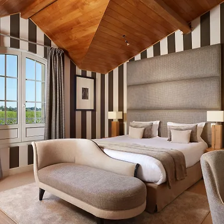 Chateau Grand Barrail 5*