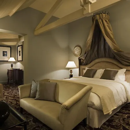 Chateau Grand Barrail Hotel 5*