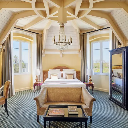 Hotel Château Grand Barrail Saint-Émilion