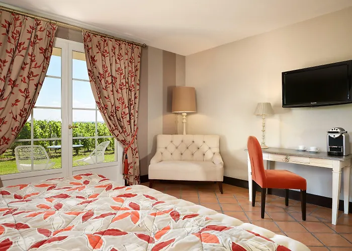 Château Grand Barrail Hotel 5*