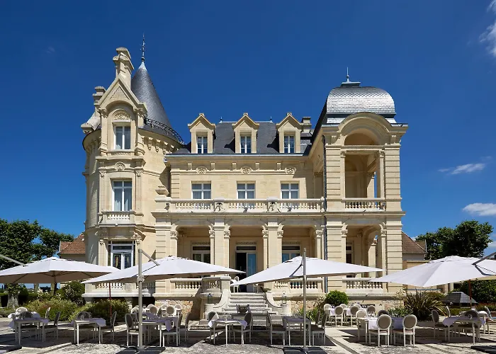 Chateau Grand Barrail 5*